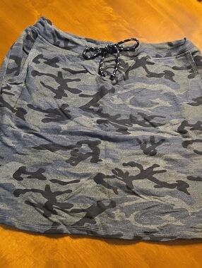 Sundry Gray and Black Camo Drawstring Mini Skirt